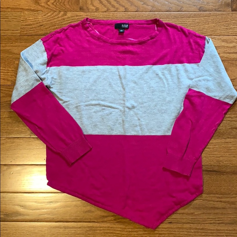 a.n.a women’s pink and grey sweater large